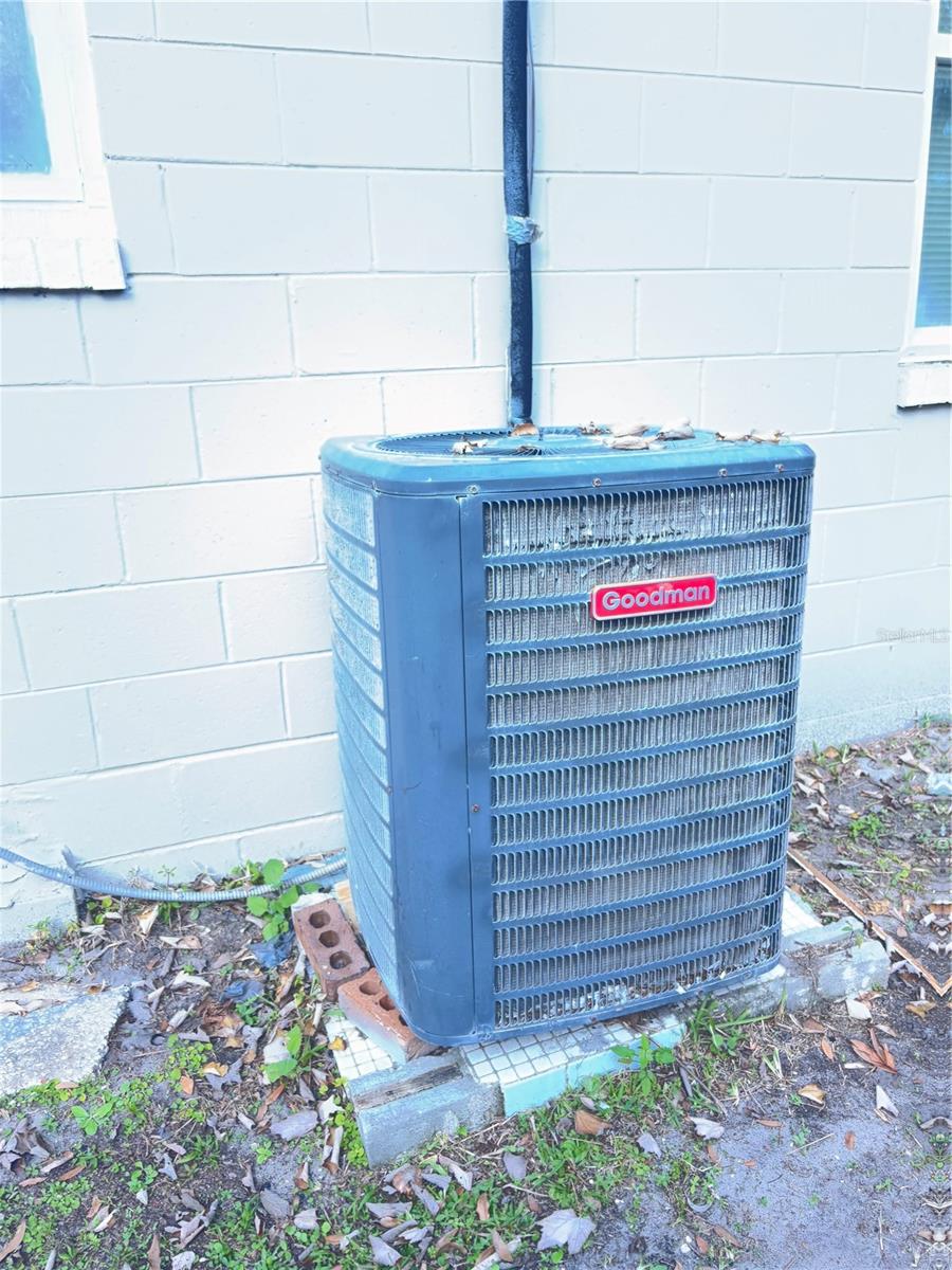 1320 S OLEANDER AVE, SANFORD, FL, 32771
