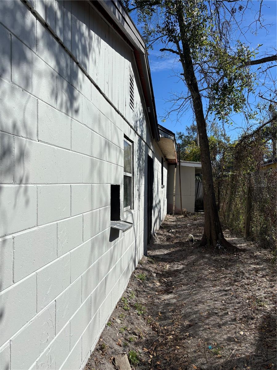 1320 S OLEANDER AVE, SANFORD, FL, 32771