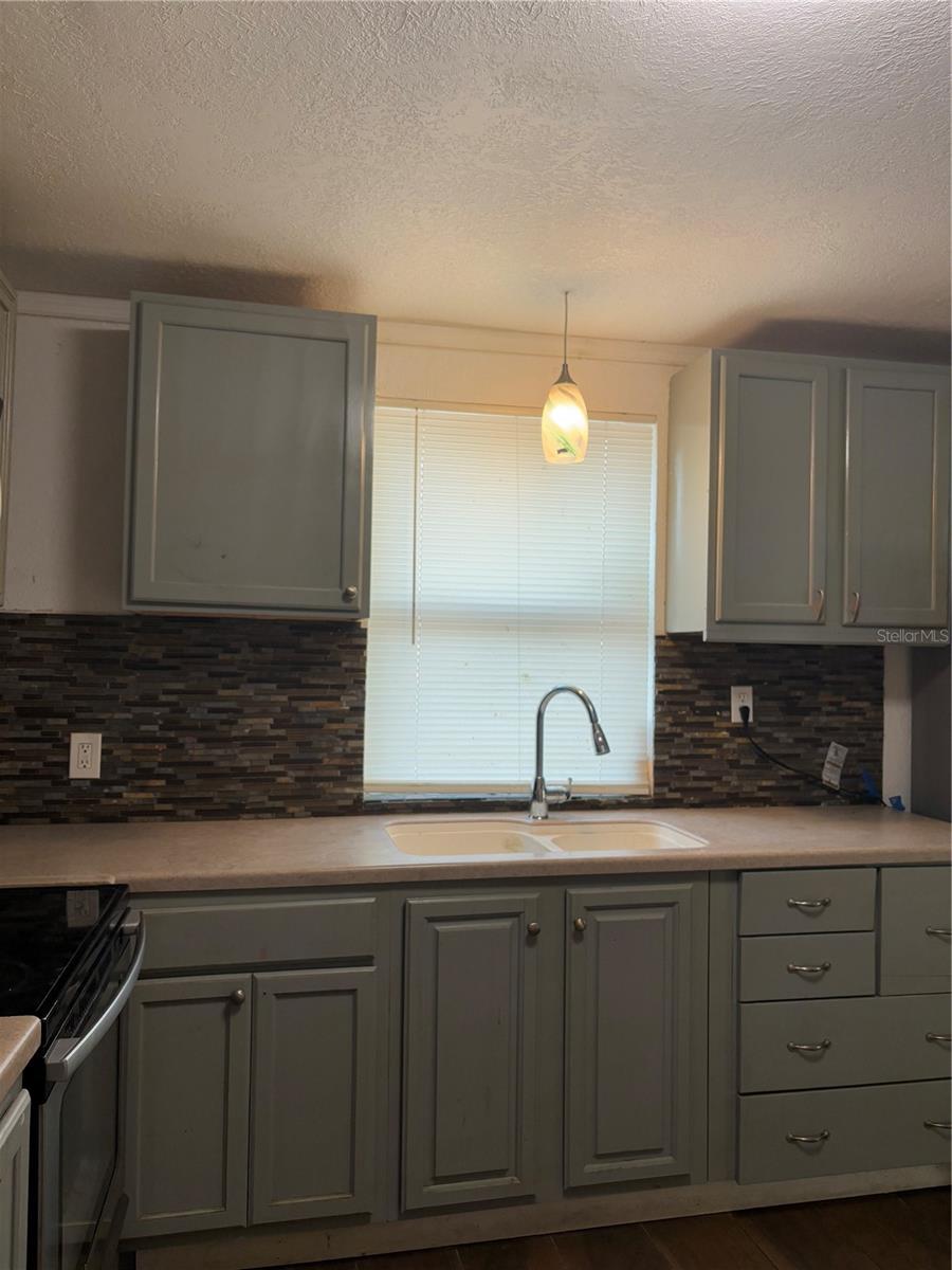 1320 S OLEANDER AVE, SANFORD, FL, 32771