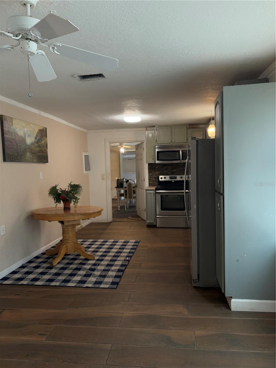 1320 S OLEANDER AVE, SANFORD, FL, 32771