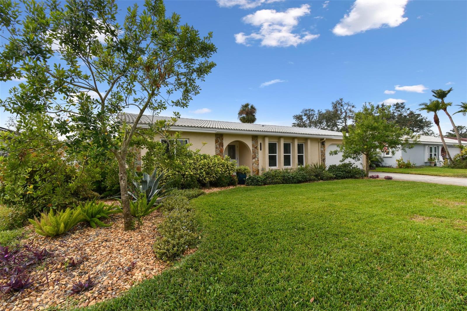 6212 43RD AVE N, KENNETH CITY, FL, 33709