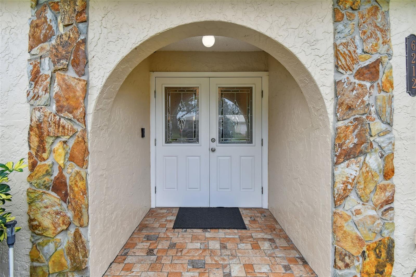 6212 43RD AVE N, KENNETH CITY, FL, 33709