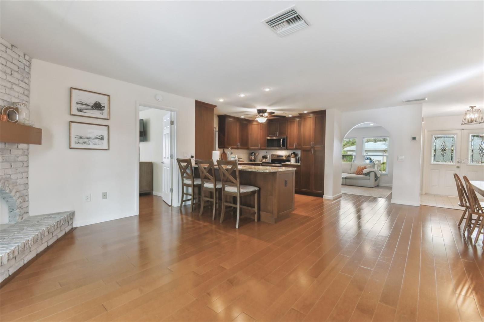 6212 43RD AVE N, KENNETH CITY, FL, 33709
