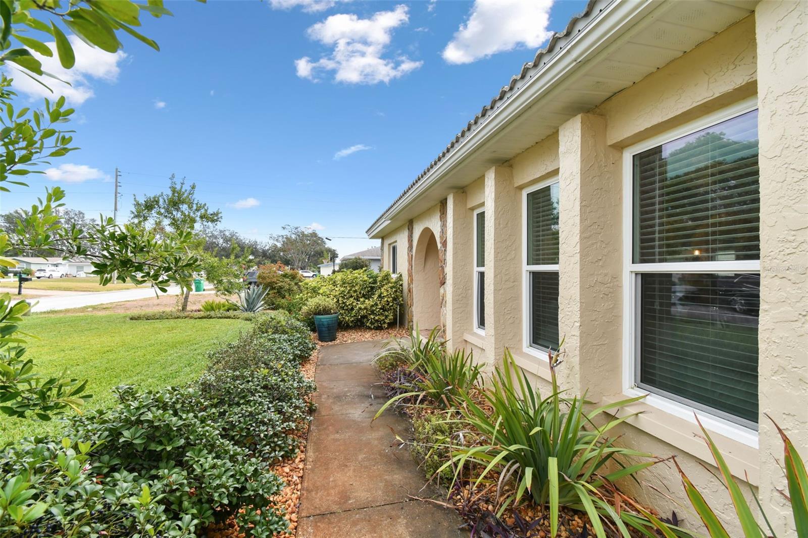 6212 43RD AVE N, KENNETH CITY, FL, 33709