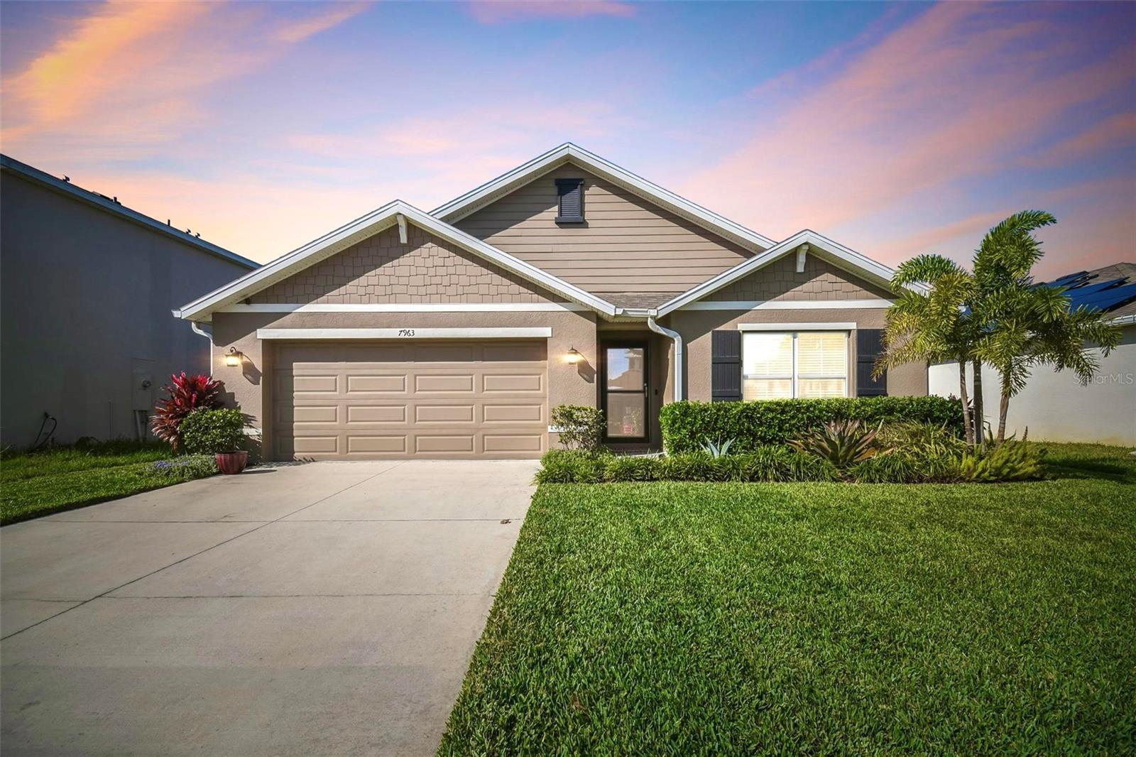 7963 SAIL CLOVER LN, ZEPHYRHILLS, FL, 33540