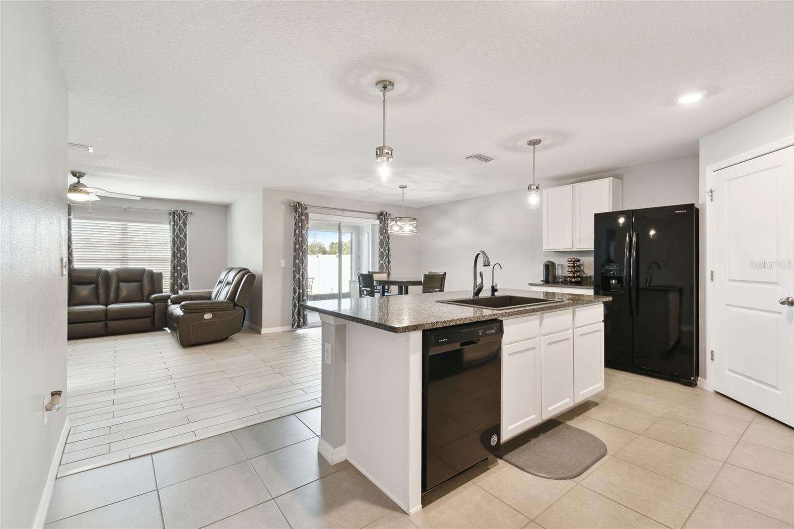 7963 SAIL CLOVER LN, ZEPHYRHILLS, FL, 33540