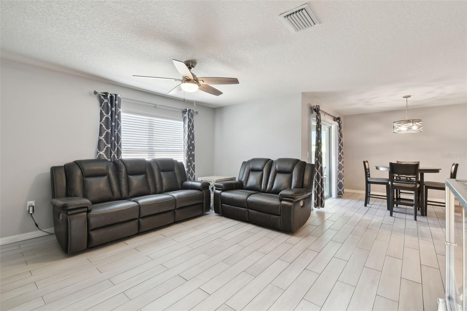 7963 SAIL CLOVER LN, ZEPHYRHILLS, FL, 33540
