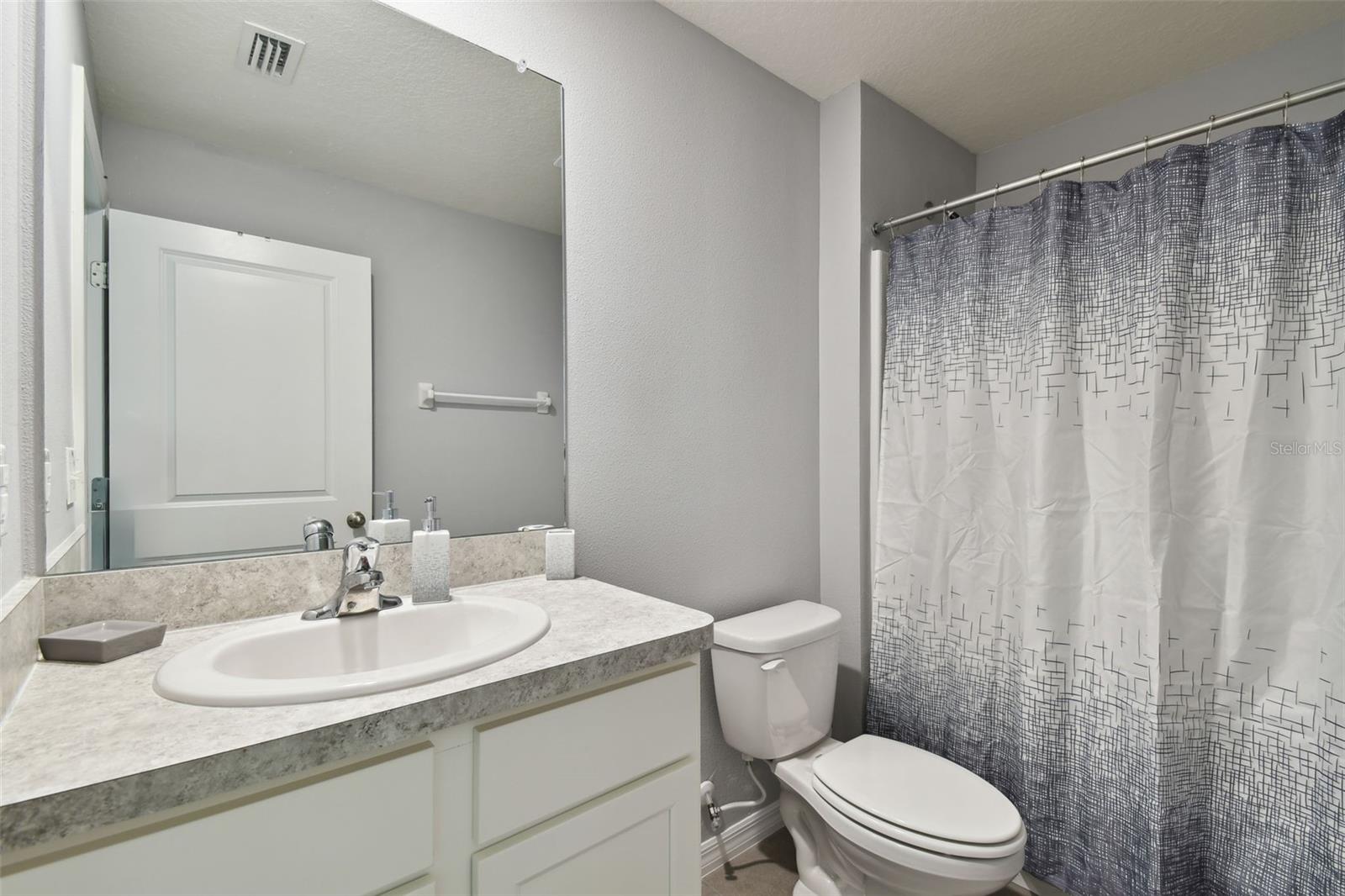 7963 SAIL CLOVER LN, ZEPHYRHILLS, FL, 33540