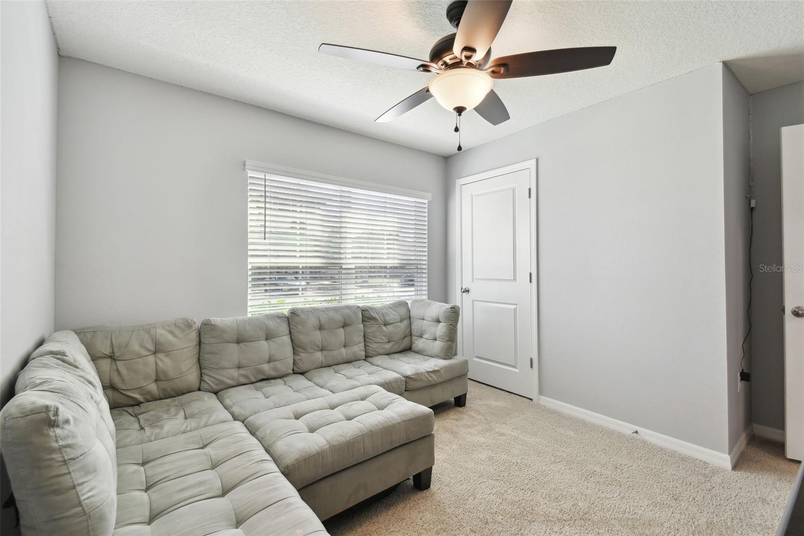 7963 SAIL CLOVER LN, ZEPHYRHILLS, FL, 33540