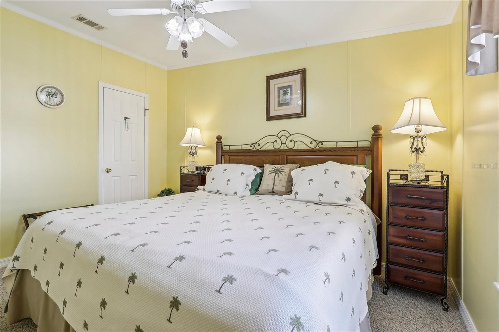 1420 SKYLINE DR, TAVARES, FL, 32778
