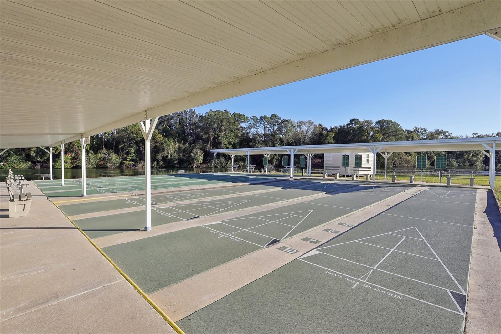 1420 SKYLINE DR, TAVARES, FL, 32778