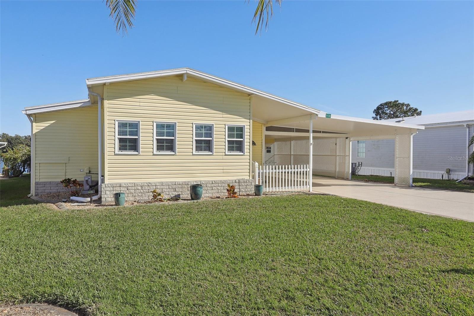 1420 SKYLINE DR, TAVARES, FL, 32778