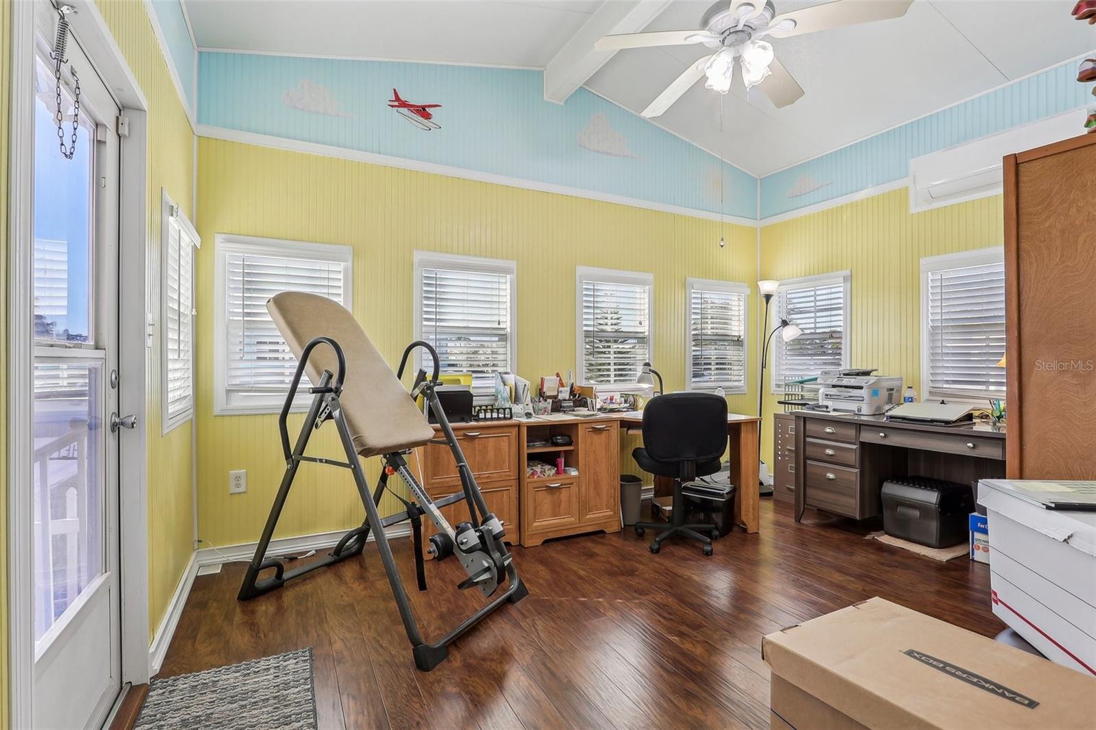 1420 SKYLINE DR, TAVARES, FL, 32778