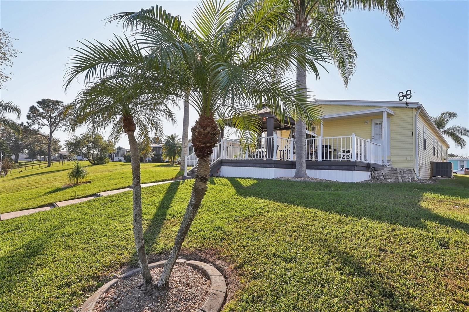 1420 SKYLINE DR, TAVARES, FL, 32778