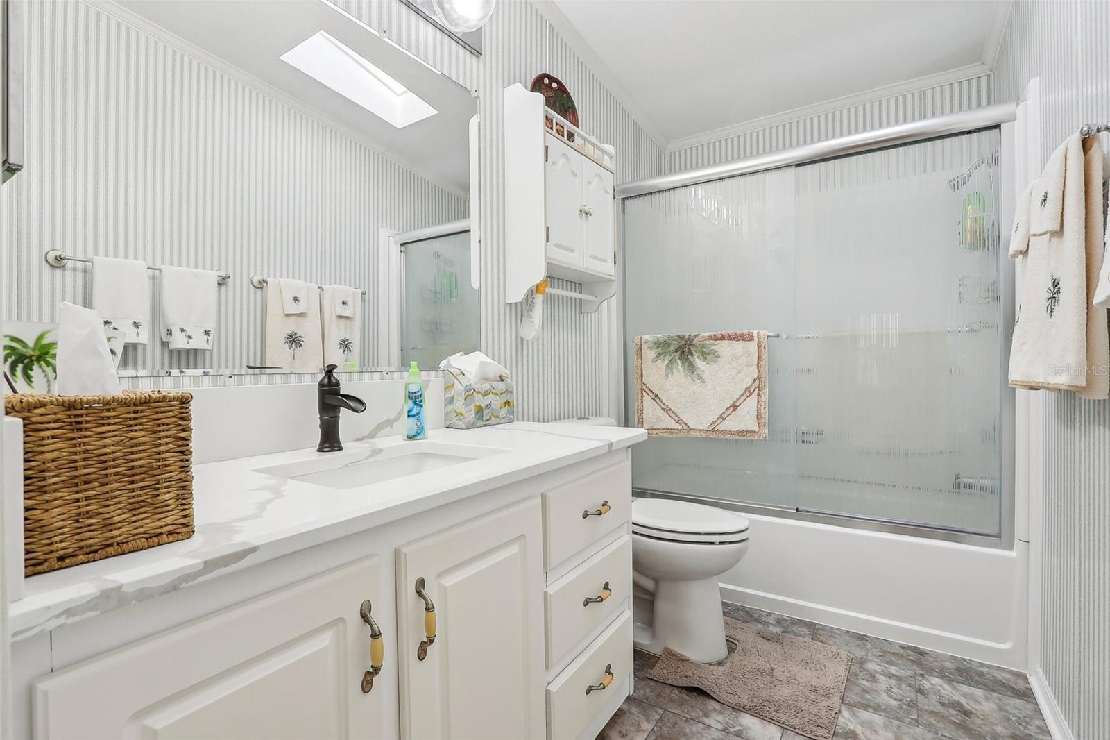 1420 SKYLINE DR, TAVARES, FL, 32778