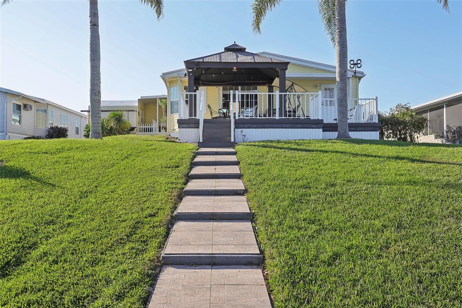 1420 SKYLINE DR, TAVARES, FL, 32778