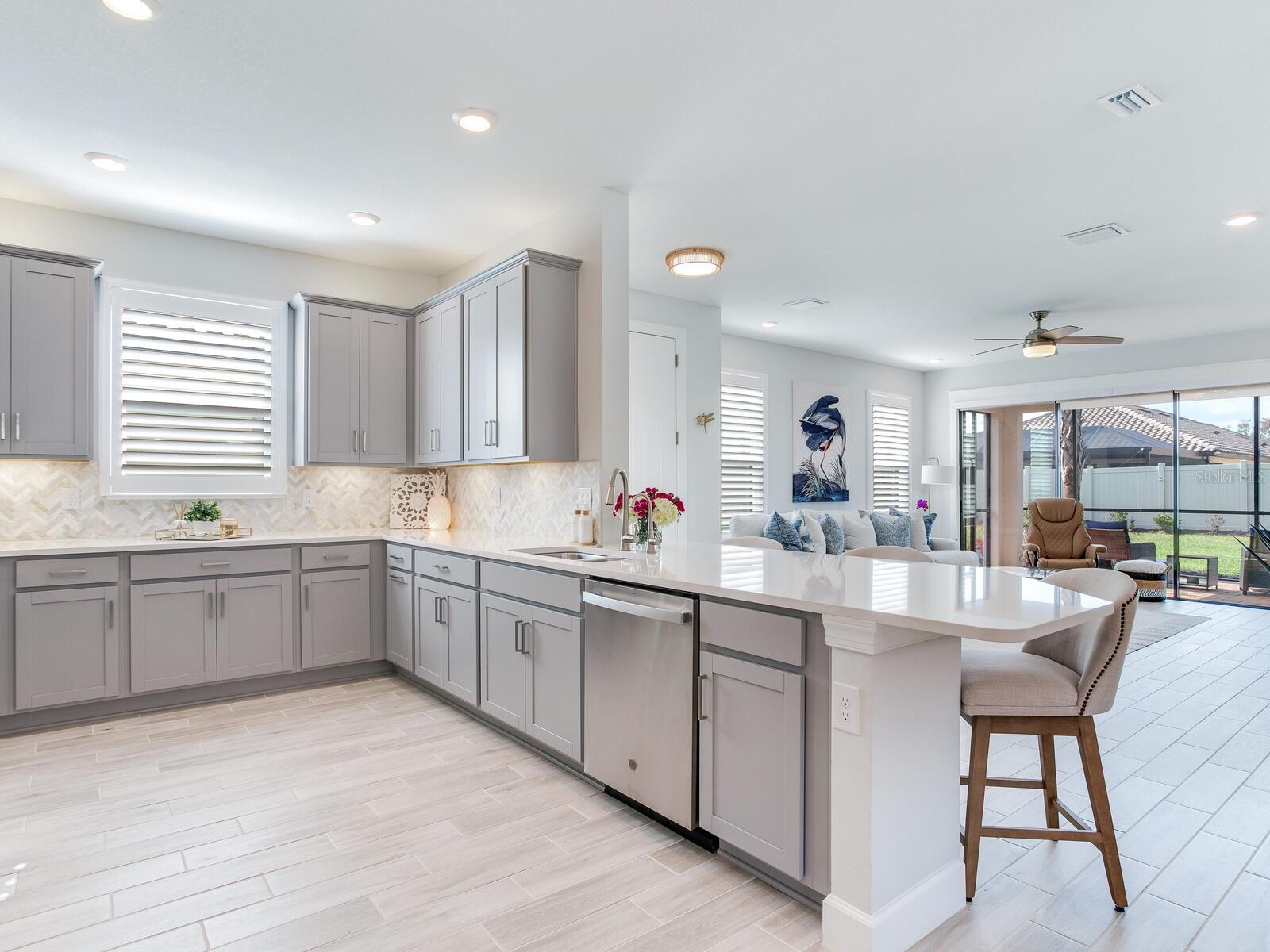 4521 GAROFALO RD, WESLEY CHAPEL, FL, 33543