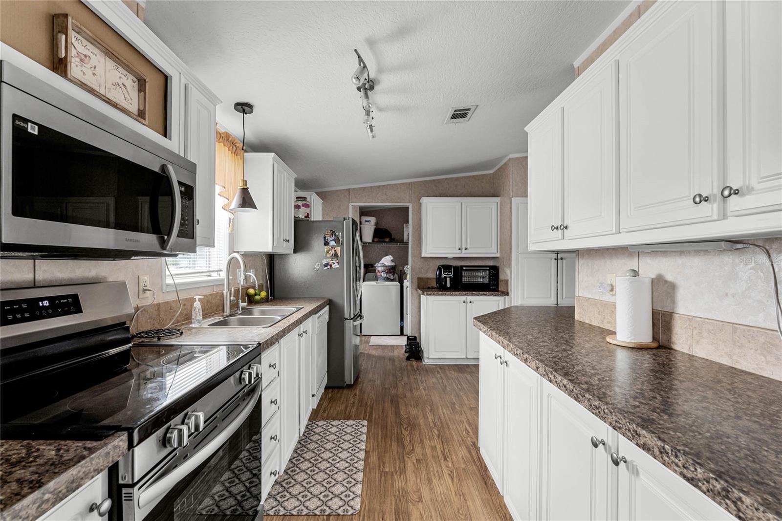 7536 CHARLIN PKWY, ORLANDO, FL, 32822