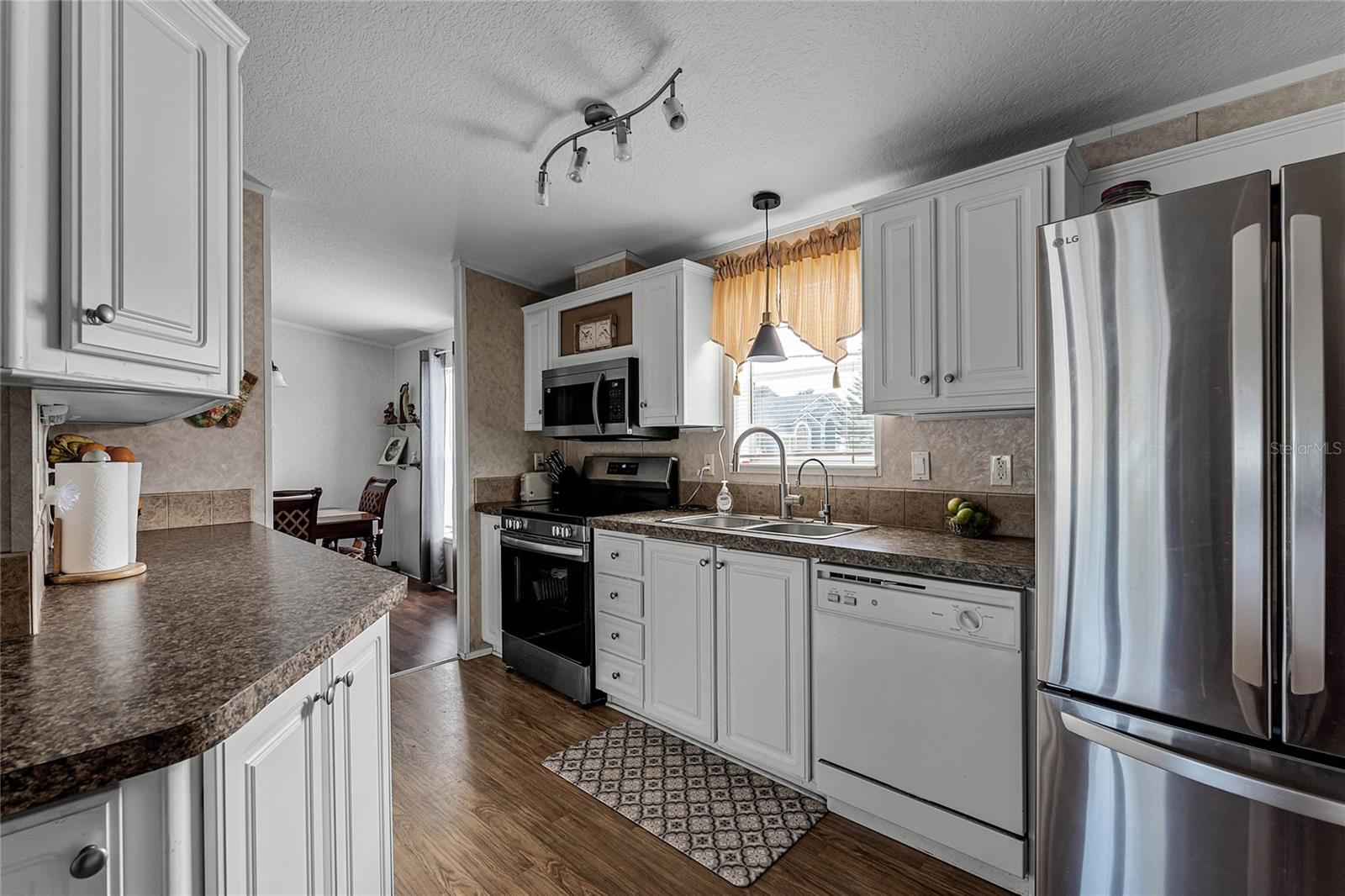 7536 CHARLIN PKWY, ORLANDO, FL, 32822