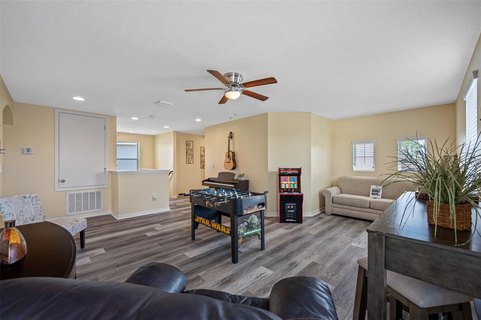8315 ROUND LEAF LN, RIVERVIEW, FL, 33578