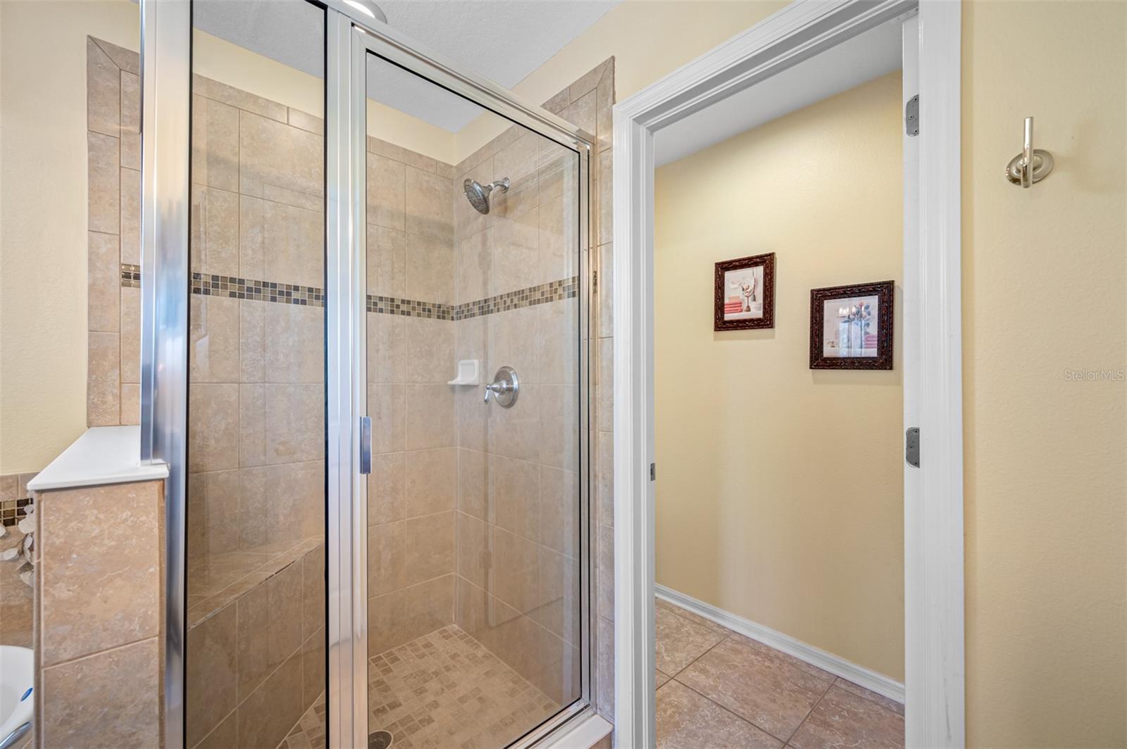 8315 ROUND LEAF LN, RIVERVIEW, FL, 33578