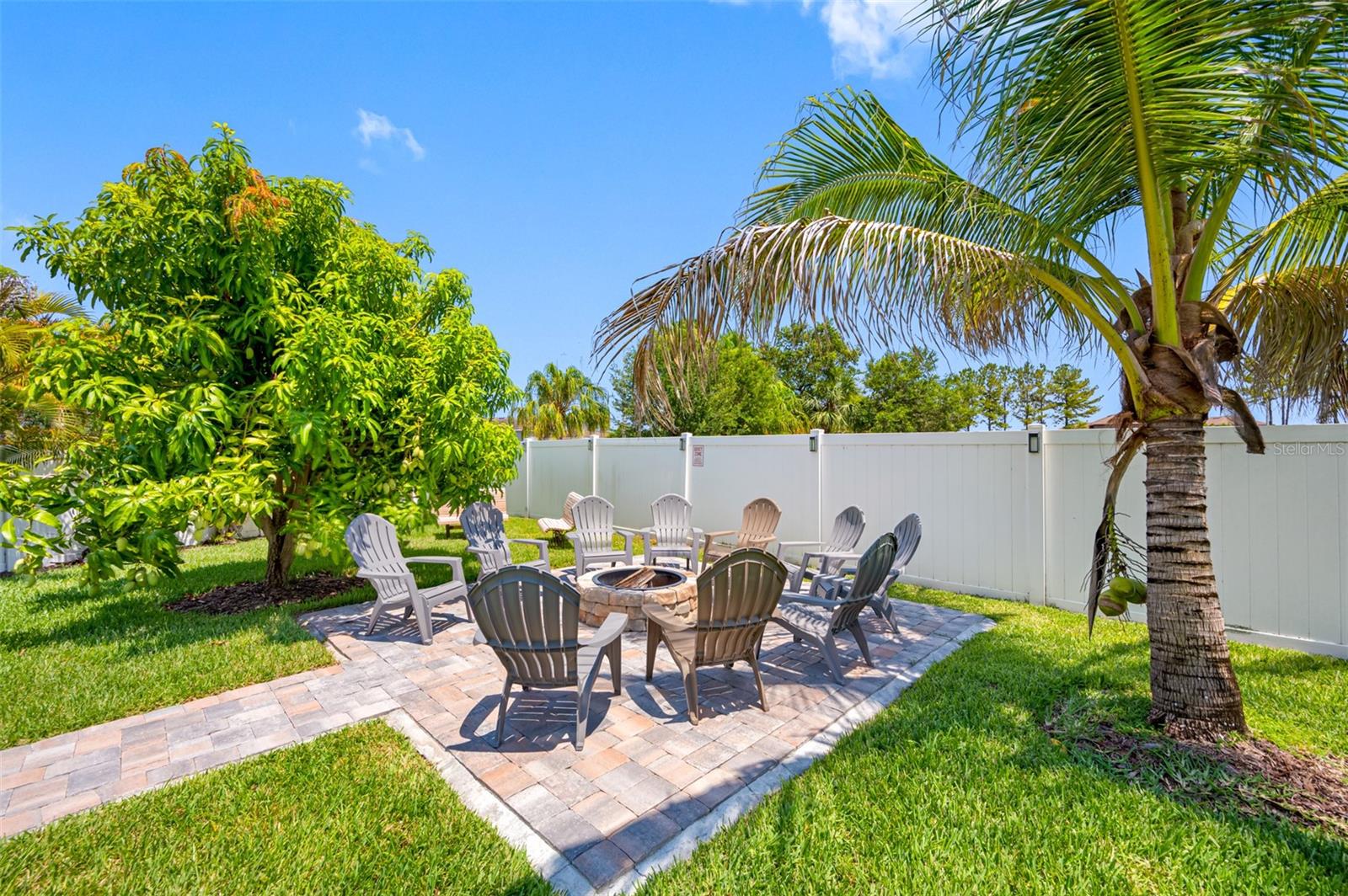 8315 ROUND LEAF LN, RIVERVIEW, FL, 33578