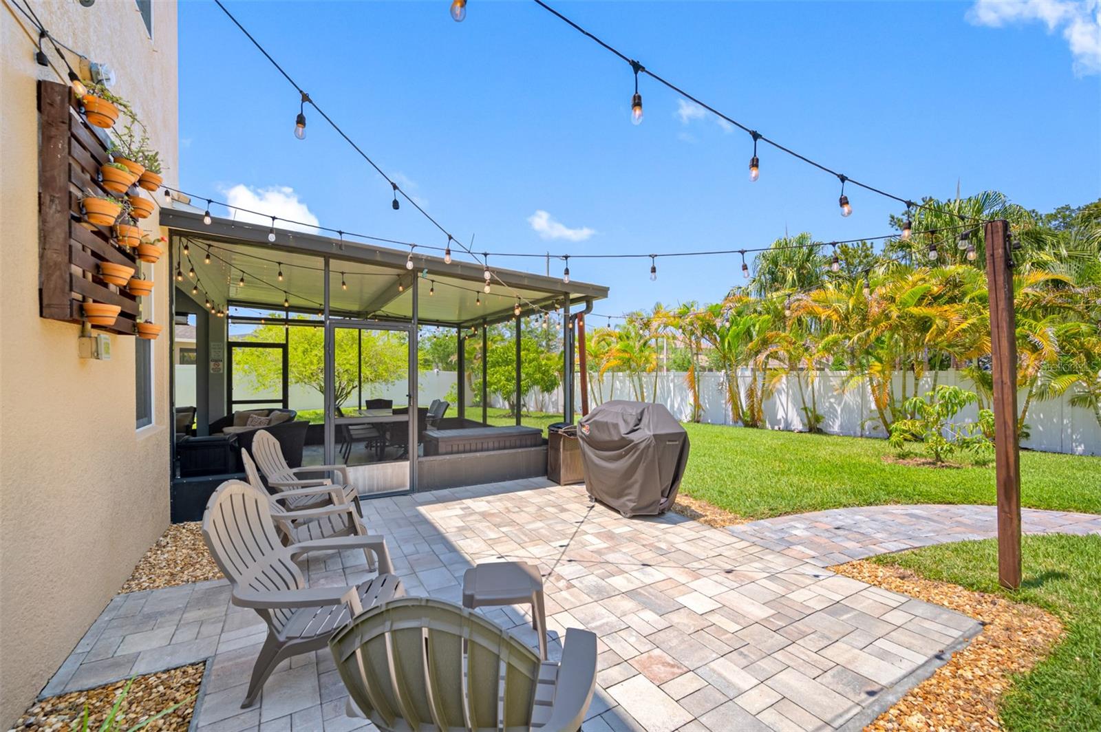 8315 ROUND LEAF LN, RIVERVIEW, FL, 33578