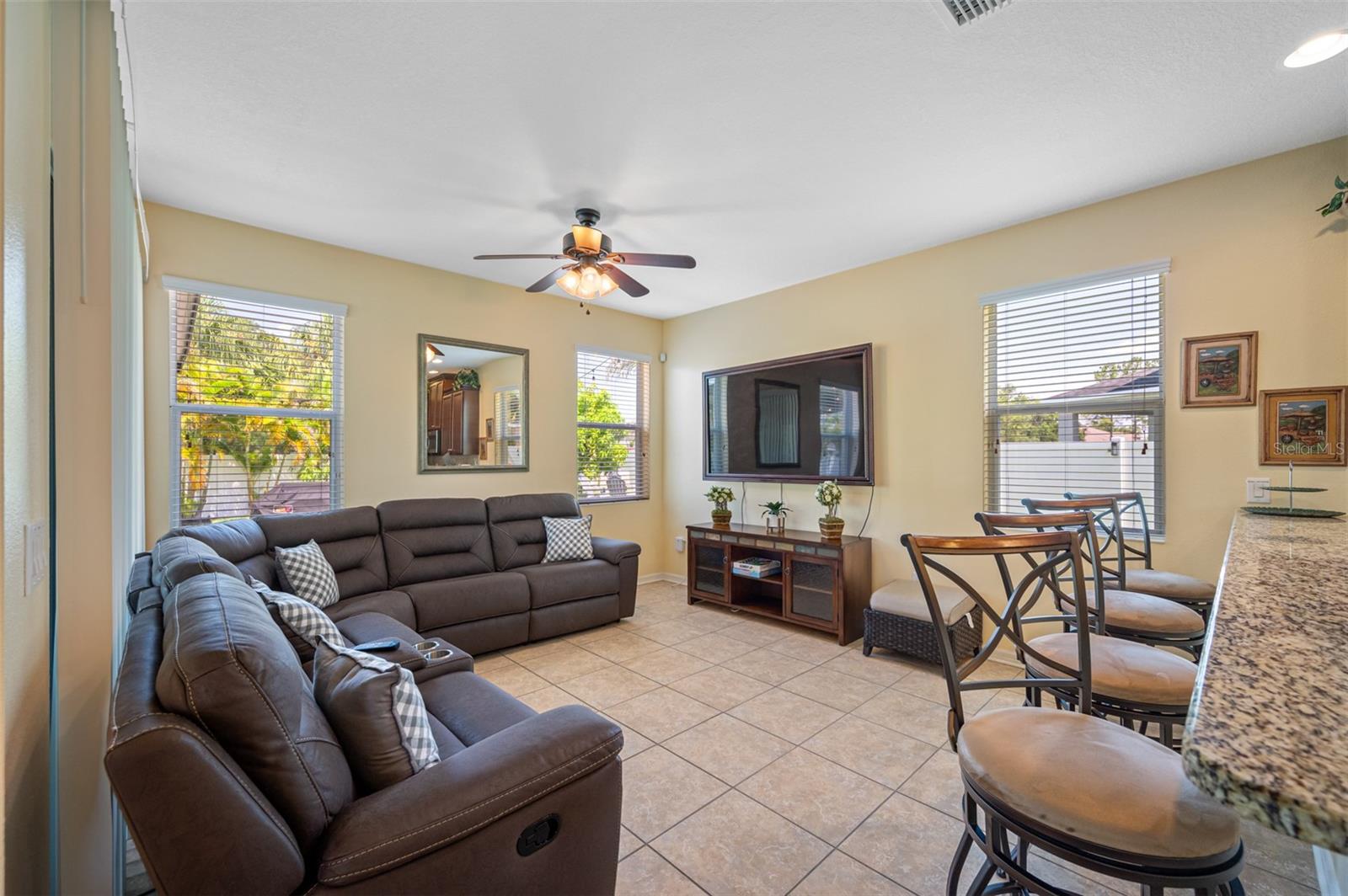 8315 ROUND LEAF LN, RIVERVIEW, FL, 33578