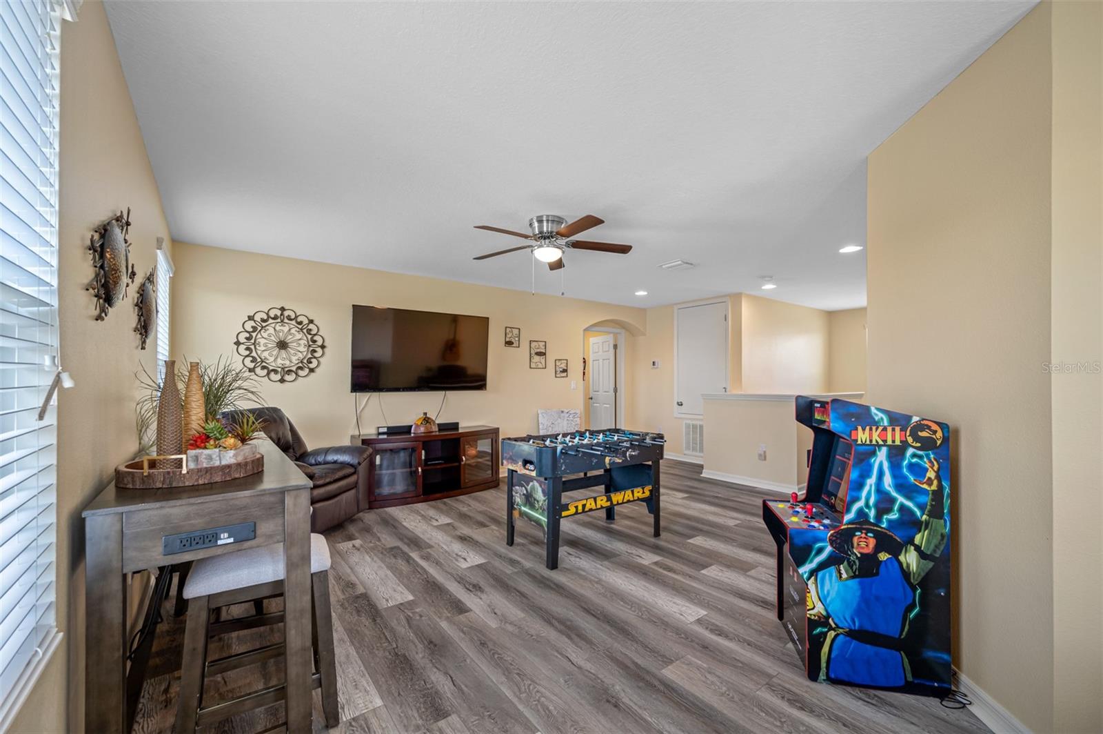 8315 ROUND LEAF LN, RIVERVIEW, FL, 33578