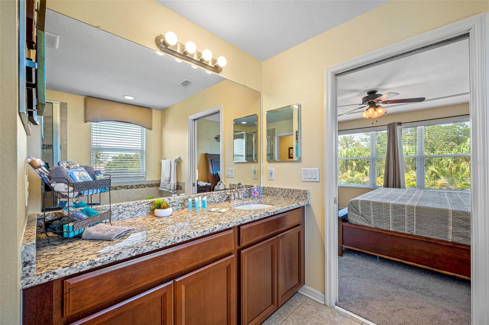 8315 ROUND LEAF LN, RIVERVIEW, FL, 33578