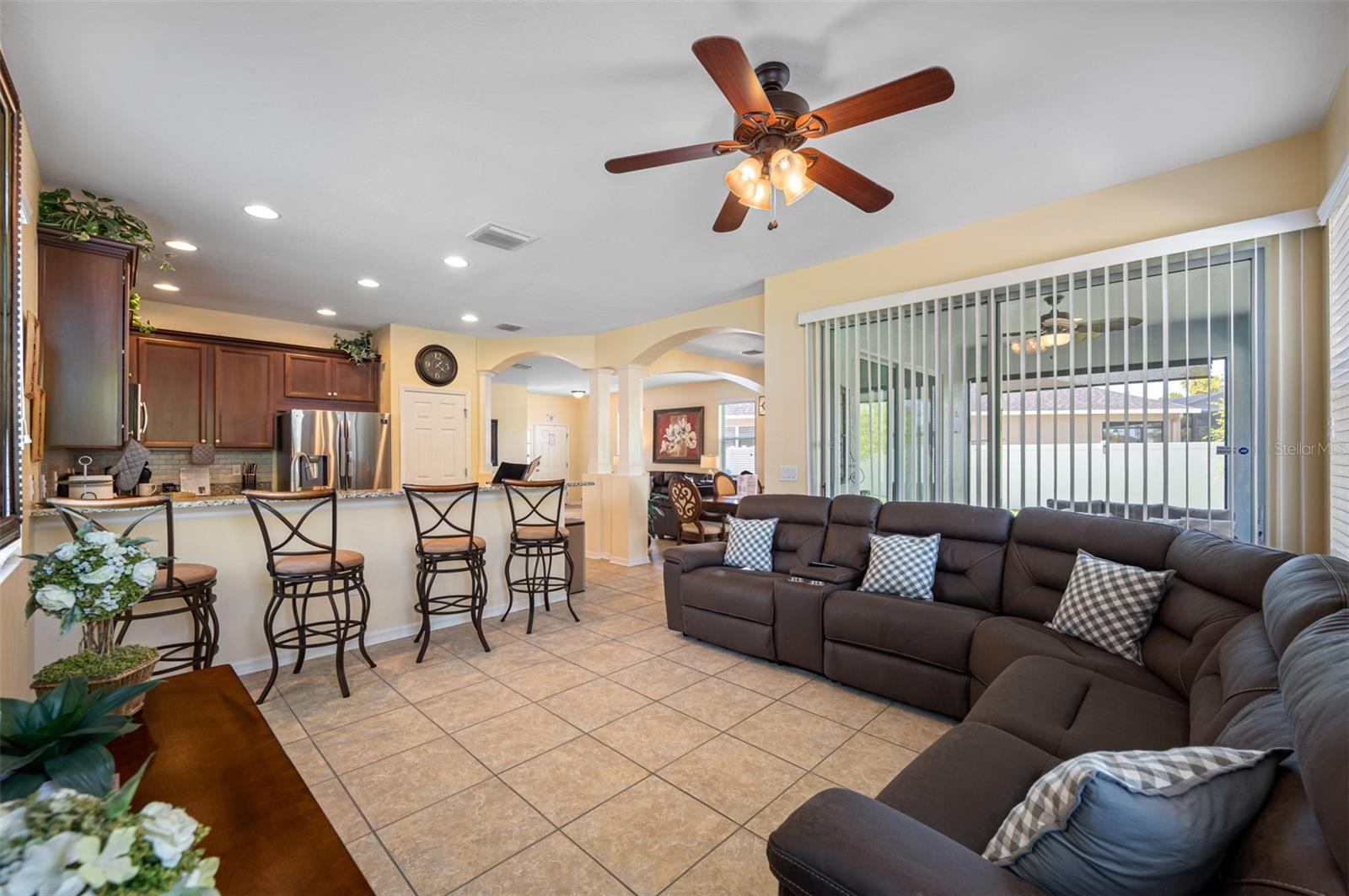 8315 ROUND LEAF LN, RIVERVIEW, FL, 33578