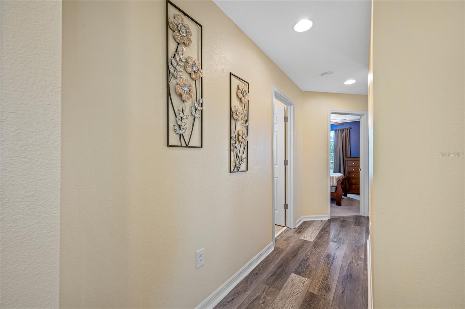 8315 ROUND LEAF LN, RIVERVIEW, FL, 33578