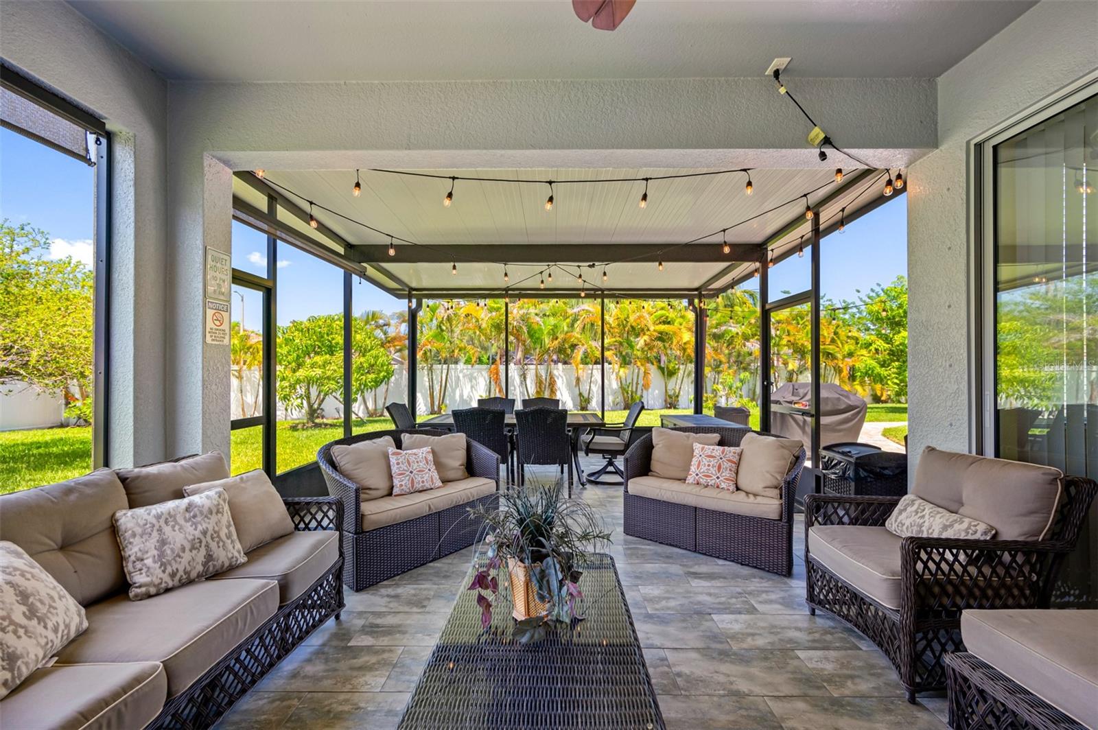 8315 ROUND LEAF LN, RIVERVIEW, FL, 33578