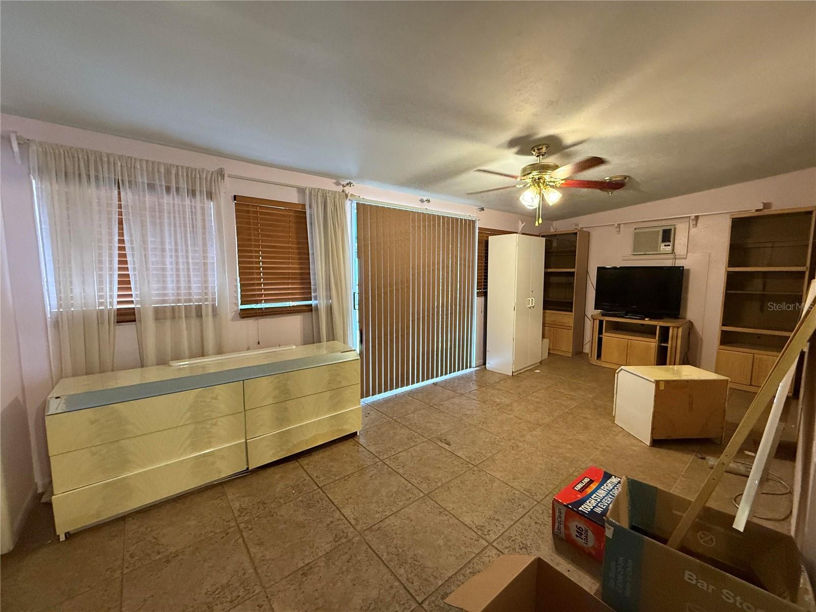 6002 TOWN N COUNTRY BLVD, TAMPA, FL, 33615