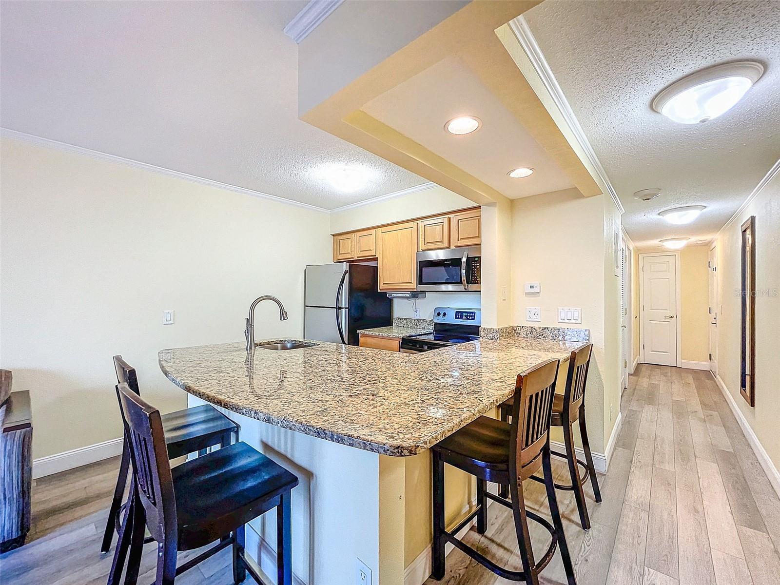 2506 N ROCKY POINT DR #208, TAMPA, FL, 33607