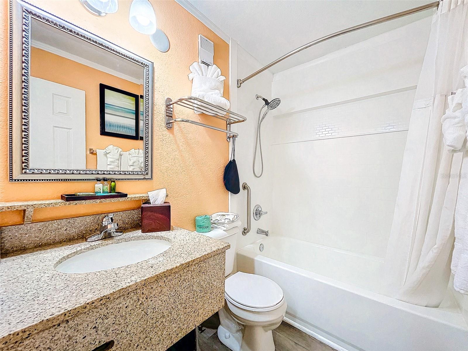 2506 N ROCKY POINT DR #208, TAMPA, FL, 33607