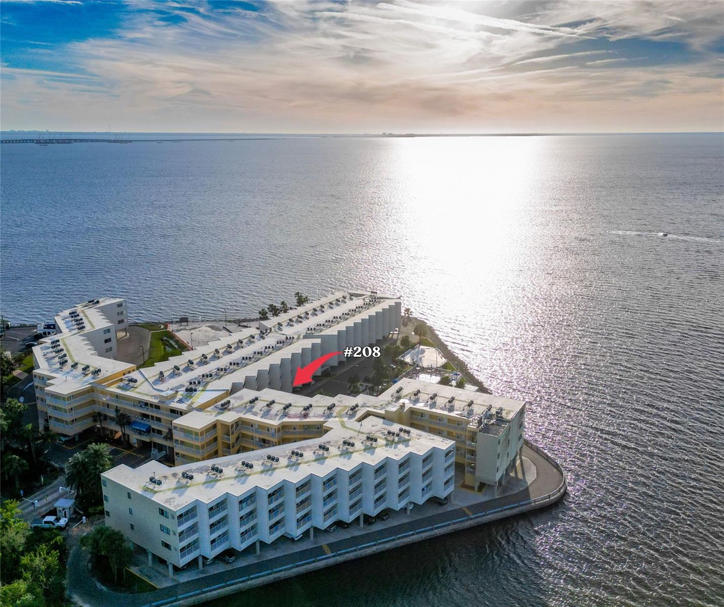 2506 N ROCKY POINT DR #208, TAMPA, FL, 33607