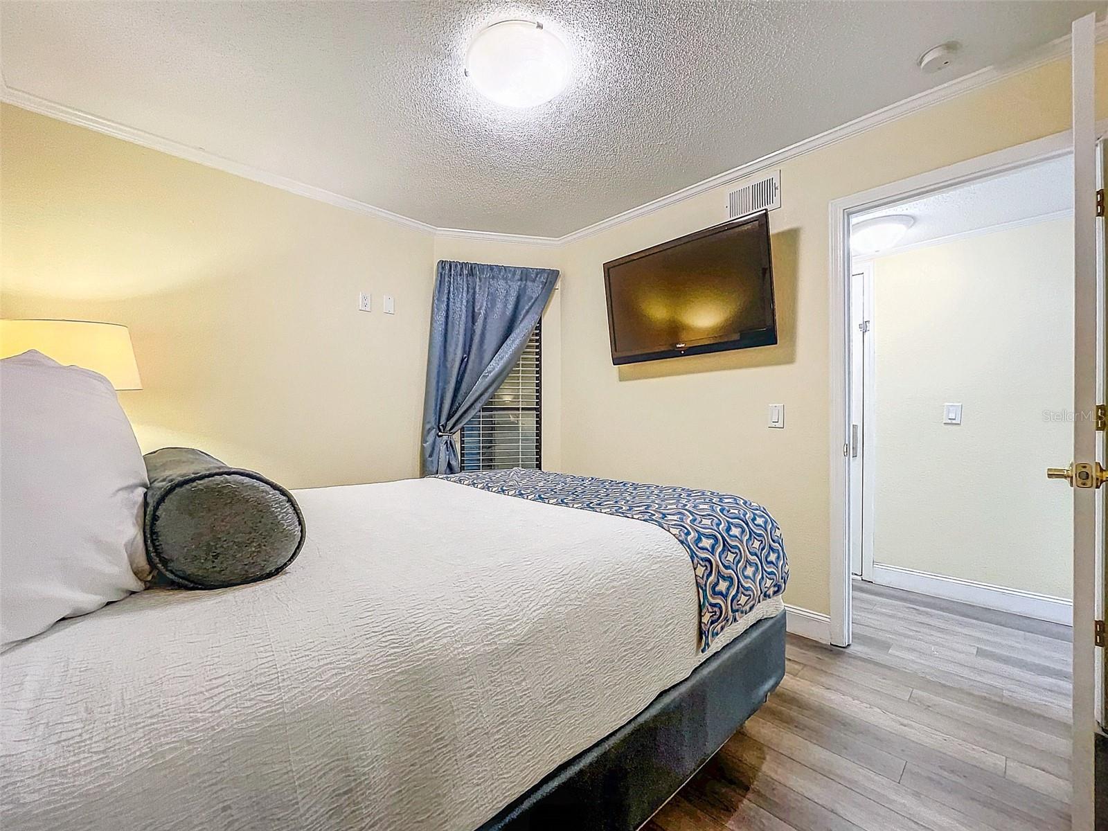 2506 N ROCKY POINT DR #208, TAMPA, FL, 33607