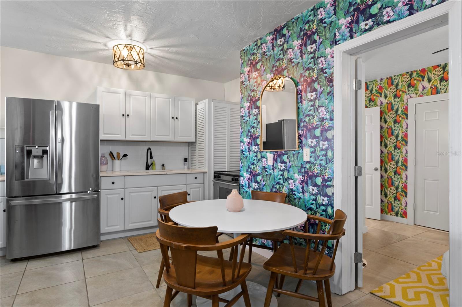 1303 S BERMUDA BLVD #A, TAMPA, FL, 33605