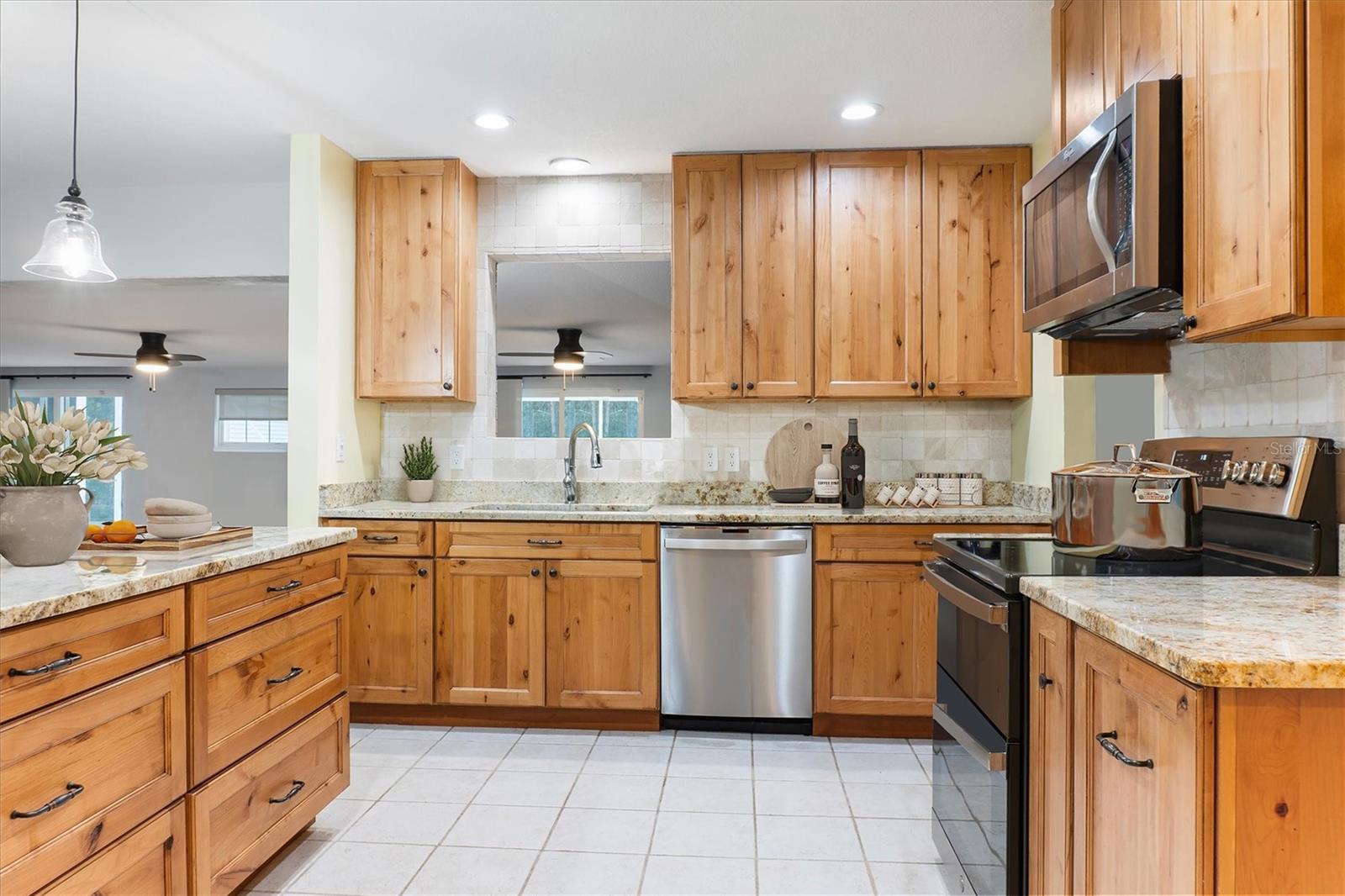 10850 NE 104TH ST, ARCHER, FL, 32618