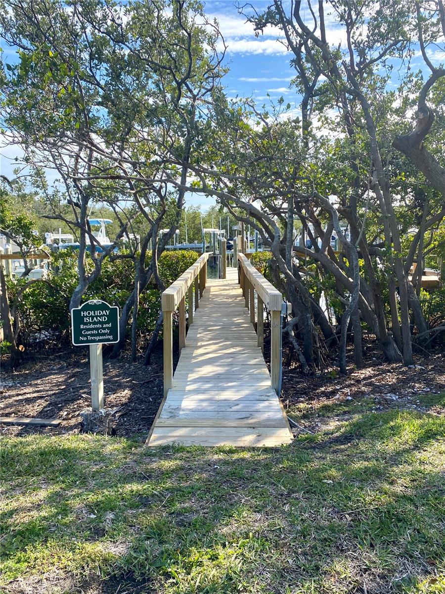 1515 PINELLAS BAYWAY S #1, ST PETERSBURG, FL, 33715