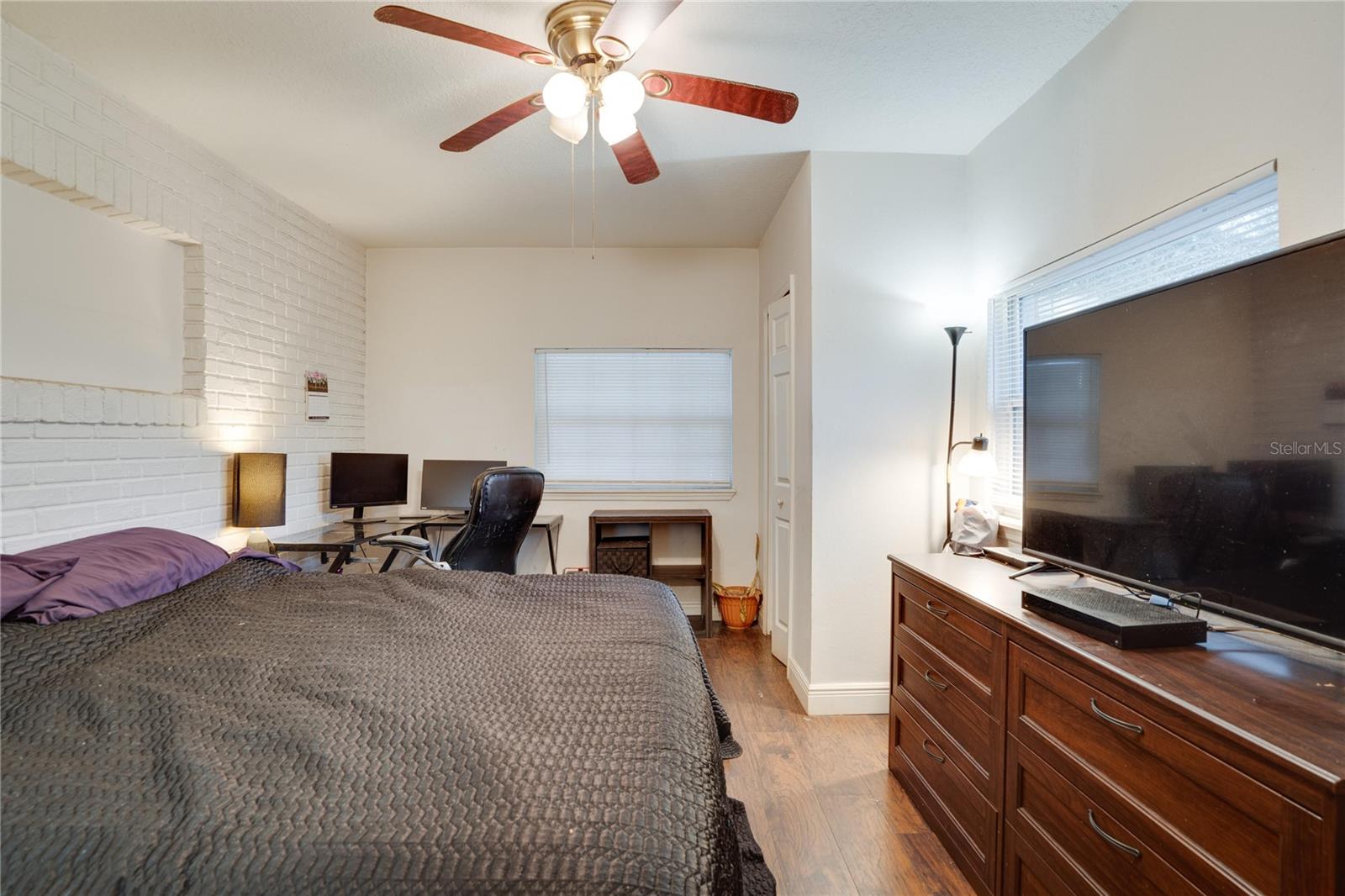 4213 SEYBOLD AVE, ORLANDO, FL, 32808