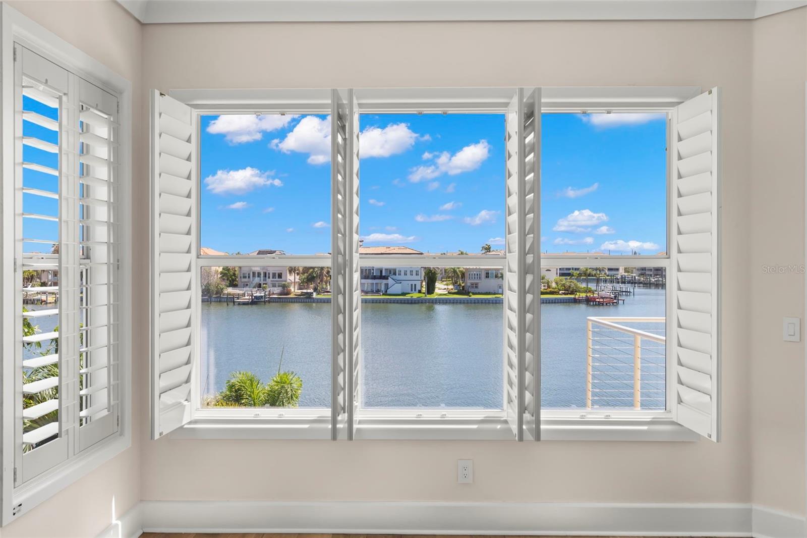 6015 KIPPS COLONY DR E, GULFPORT, FL, 33707