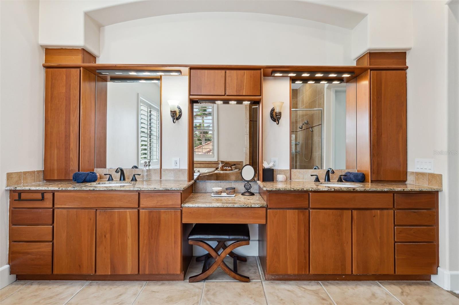 6015 KIPPS COLONY DR E, GULFPORT, FL, 33707