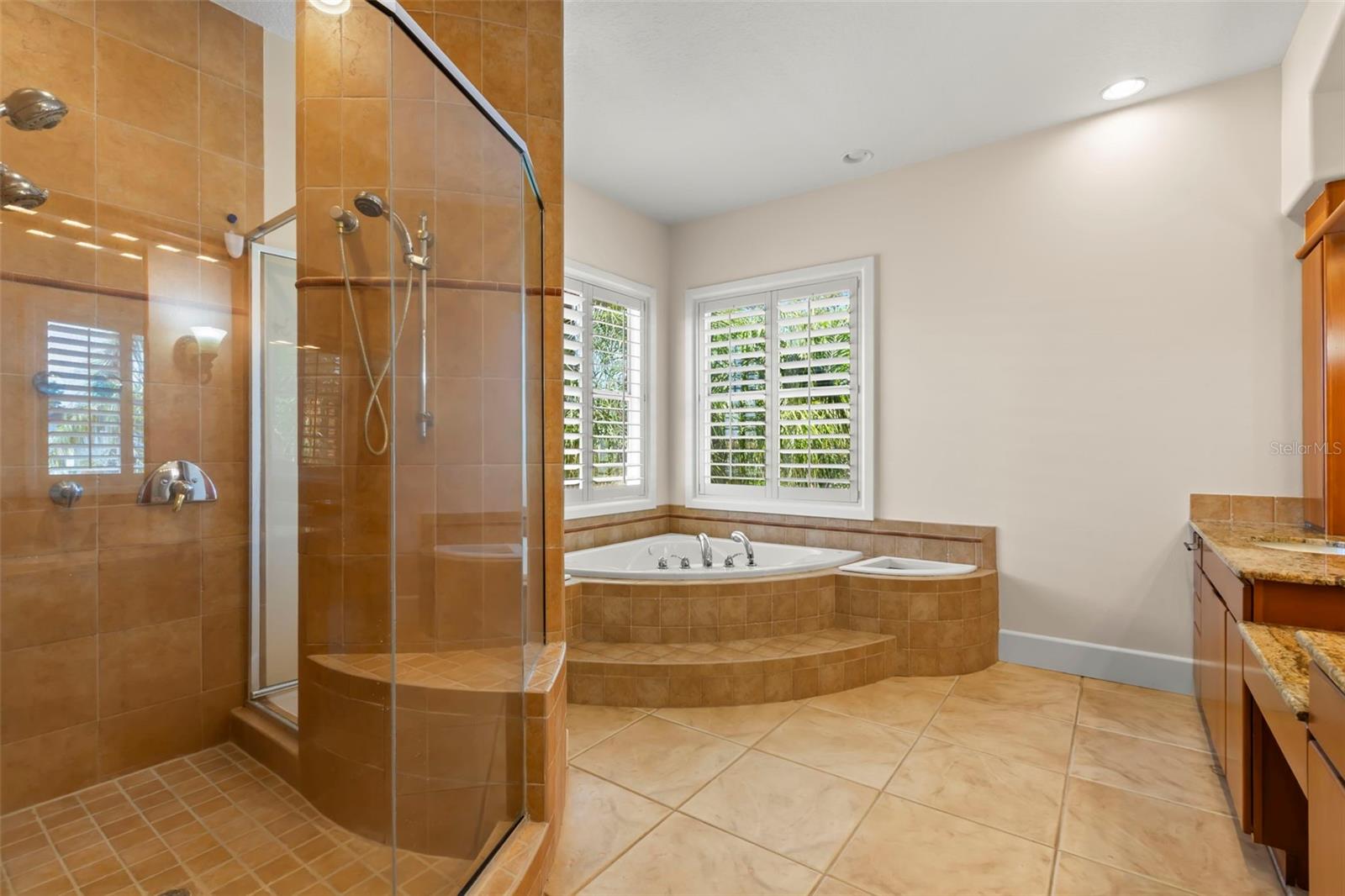 6015 KIPPS COLONY DR E, GULFPORT, FL, 33707