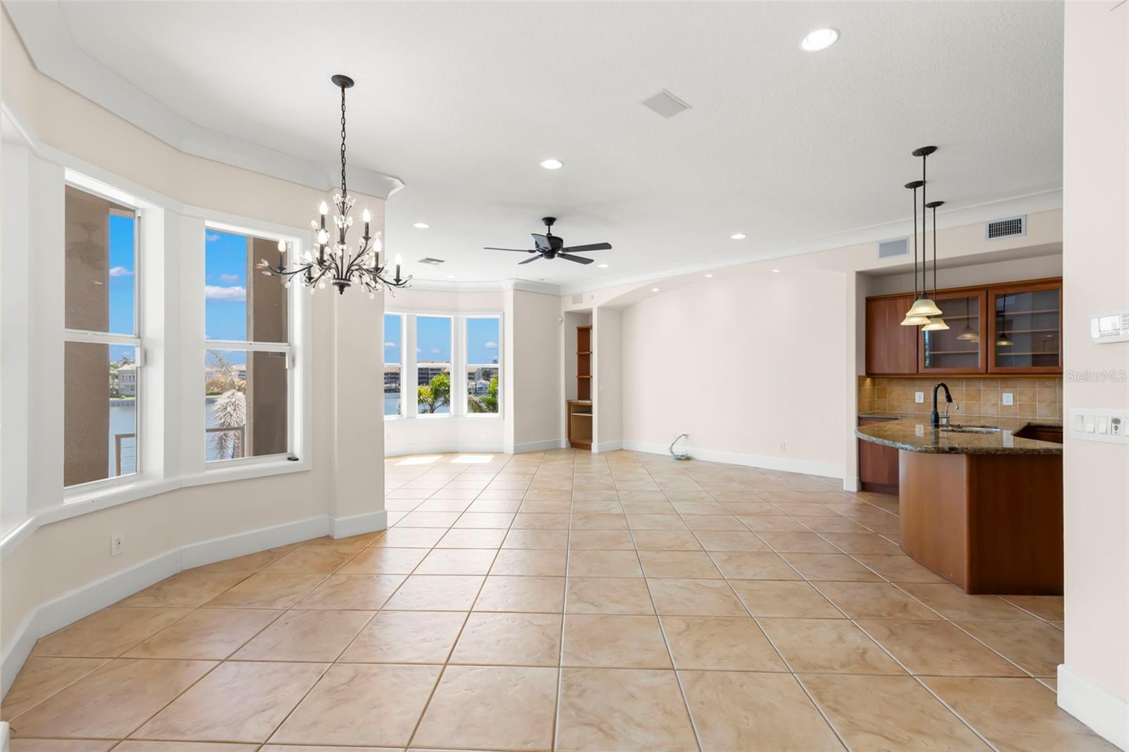 6015 KIPPS COLONY DR E, GULFPORT, FL, 33707