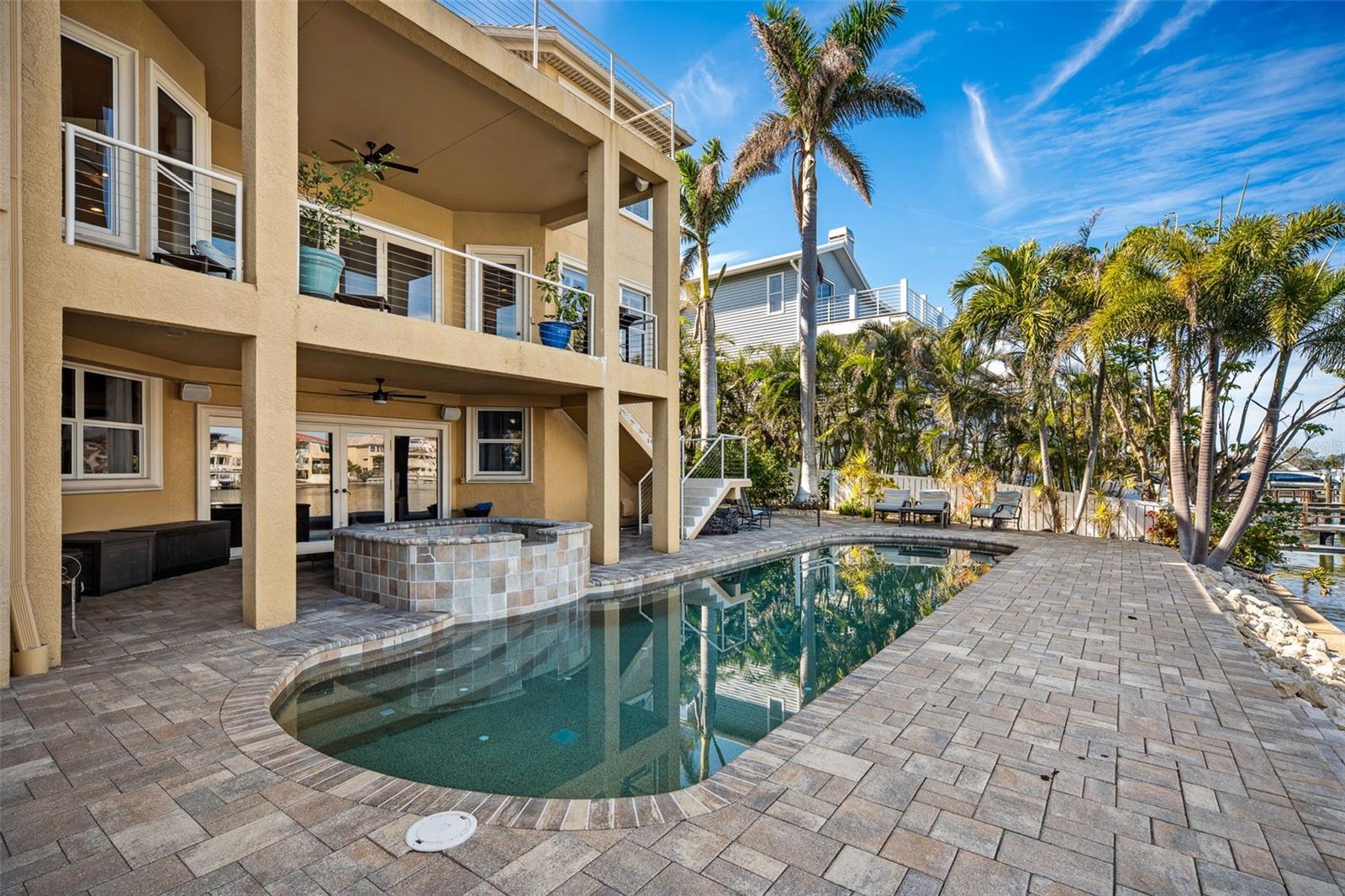 6015 KIPPS COLONY DR E, GULFPORT, FL, 33707