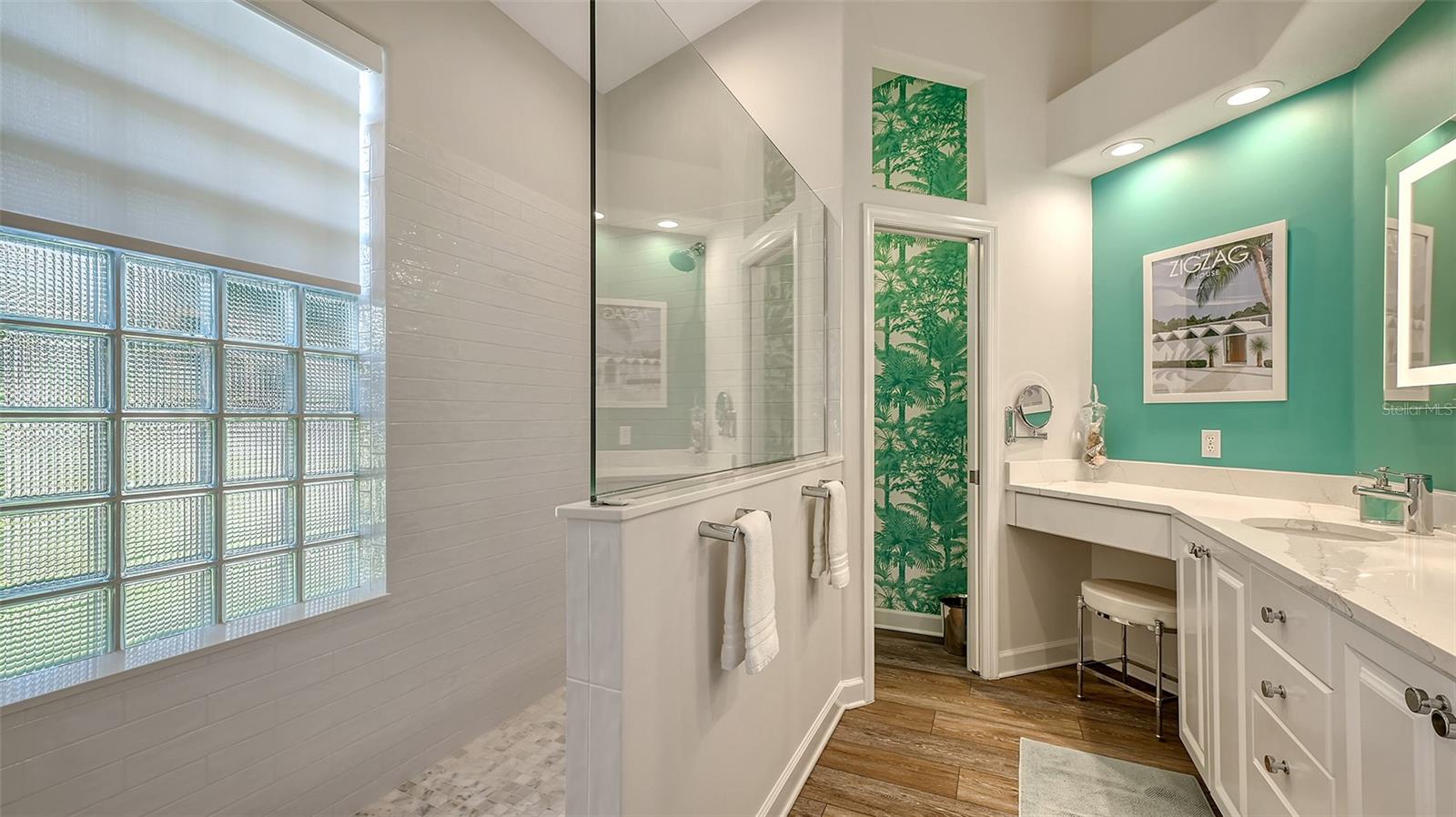 6523 VIRGINIA XING, UNIVERSITY PARK, FL, 34201