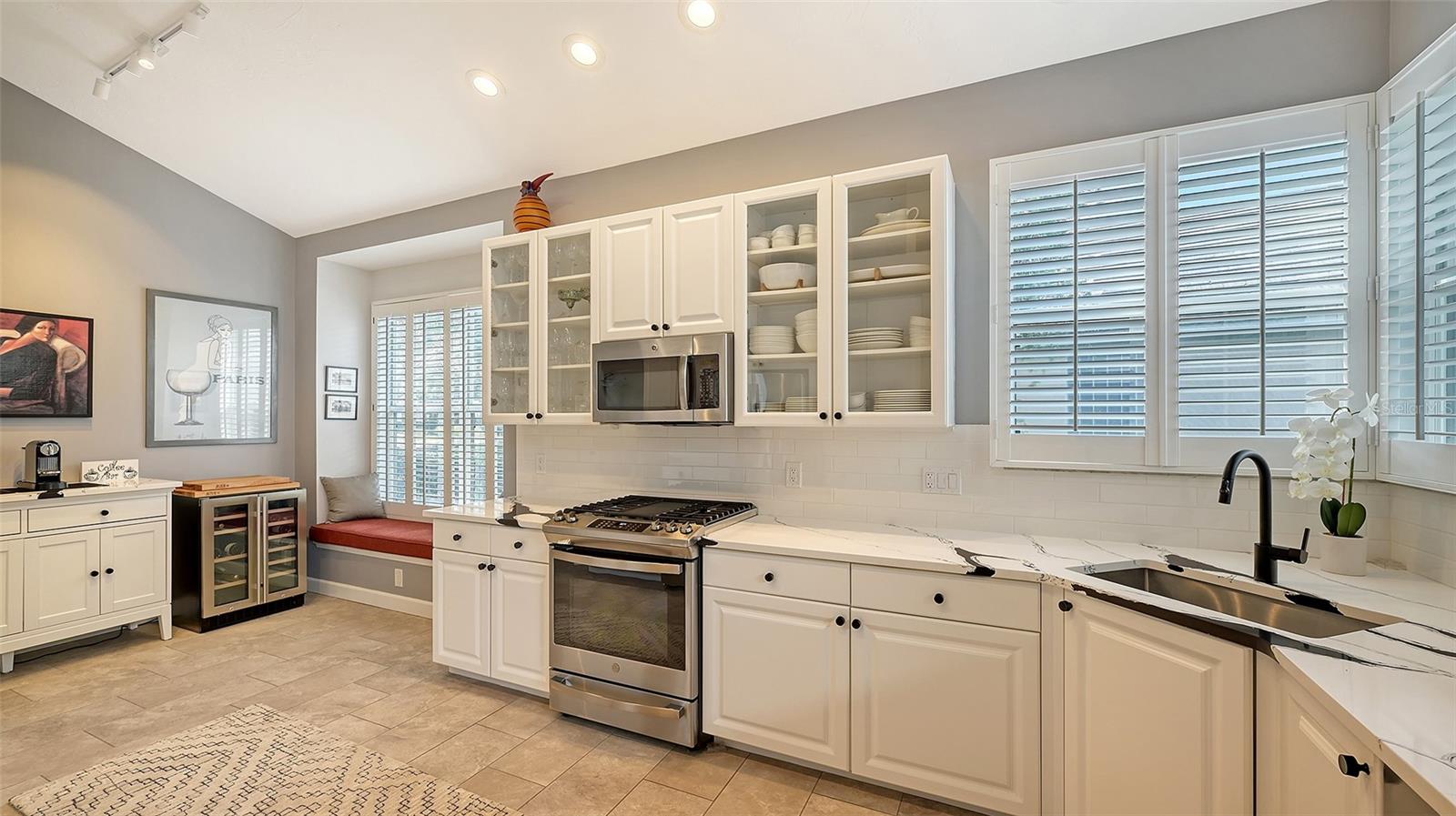6523 VIRGINIA XING, UNIVERSITY PARK, FL, 34201