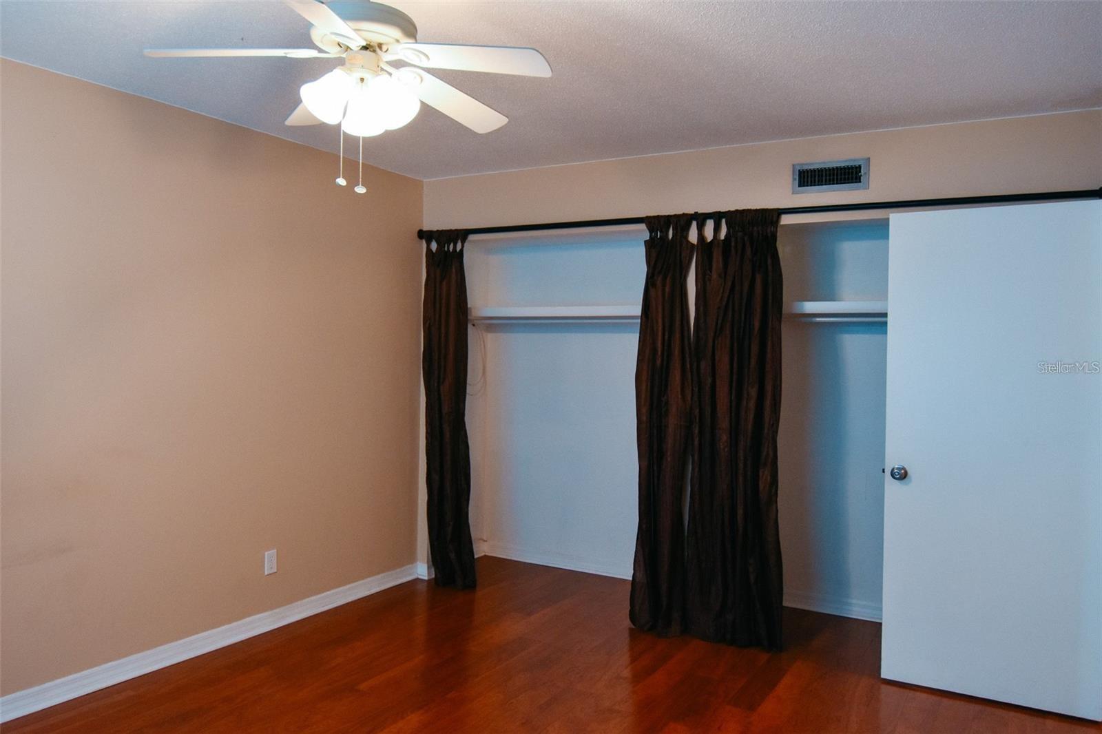 1000 S SEMORAN BLVD #811, WINTER PARK, FL, 32792